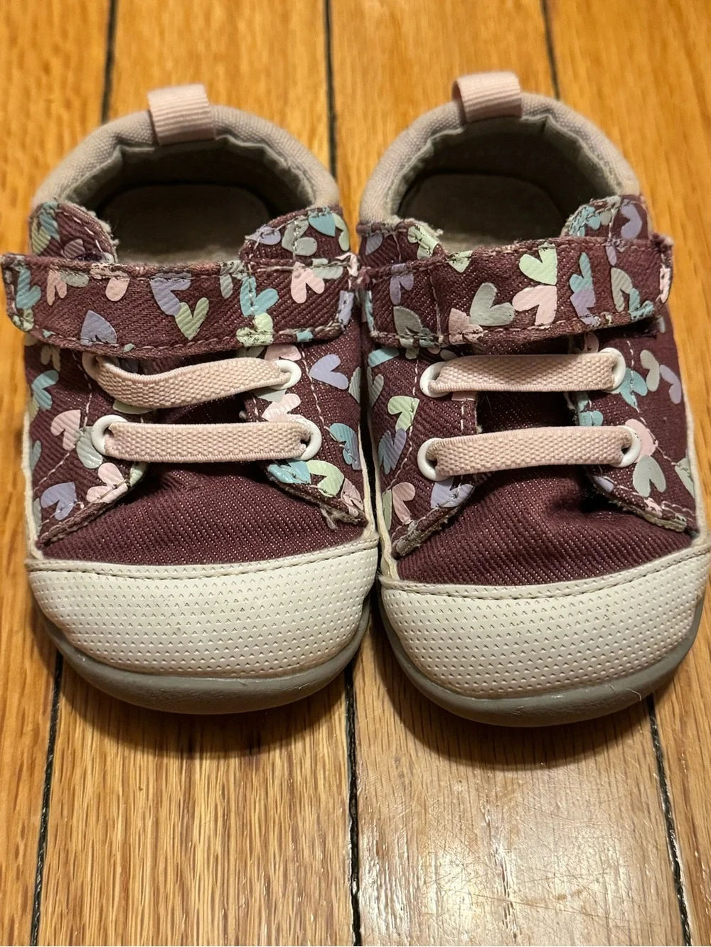 See Kai Run Stevie Mini Plum Purple Hearts-Print Toddler Sneakers Size 5